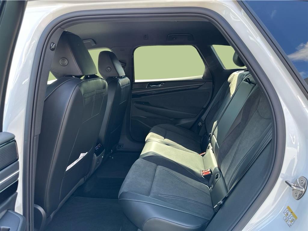 VW ID.7 Tourer EL Pro S 286HK Stc Aut. - Image 12