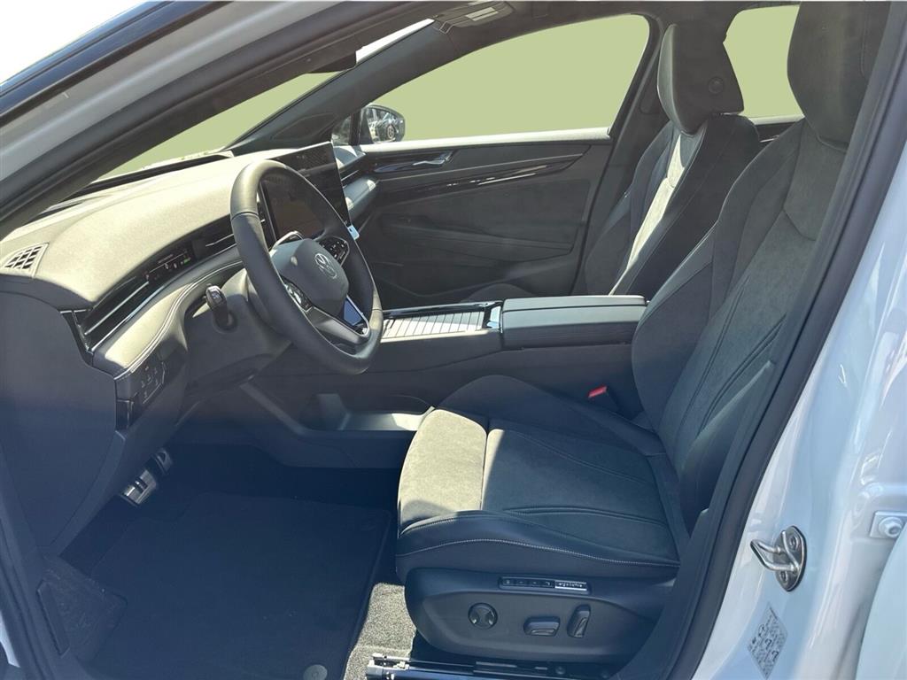 VW ID.7 Tourer EL Pro S 286HK Stc Aut. - Image 13