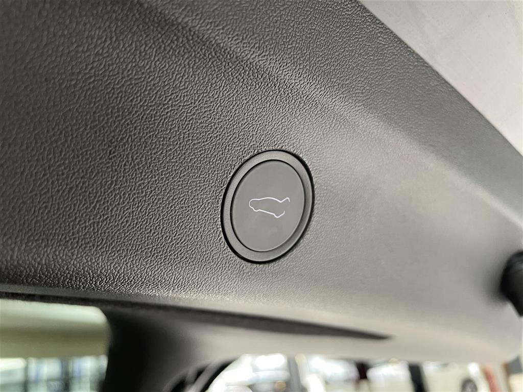 Tesla Model Y EL Long Range RWD 347HK 5d Aut. - Image 15