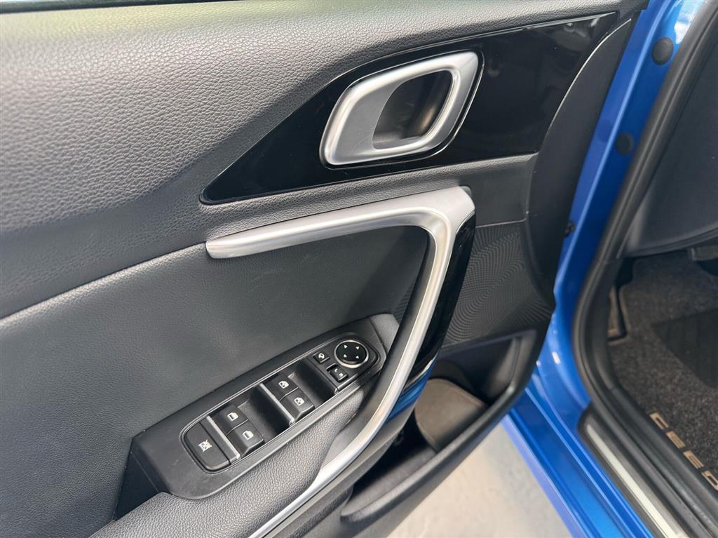 Kia Ceed SW 1,6 GDI PHEV Plugin-hybrid Prestige DCT 141HK Stc 6g Aut. - Image 14