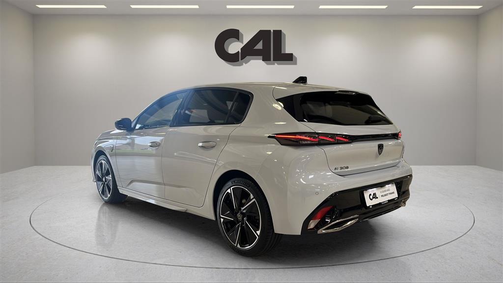 Peugeot e-308 EL First Edition 156HK 5d Aut. - Image 4
