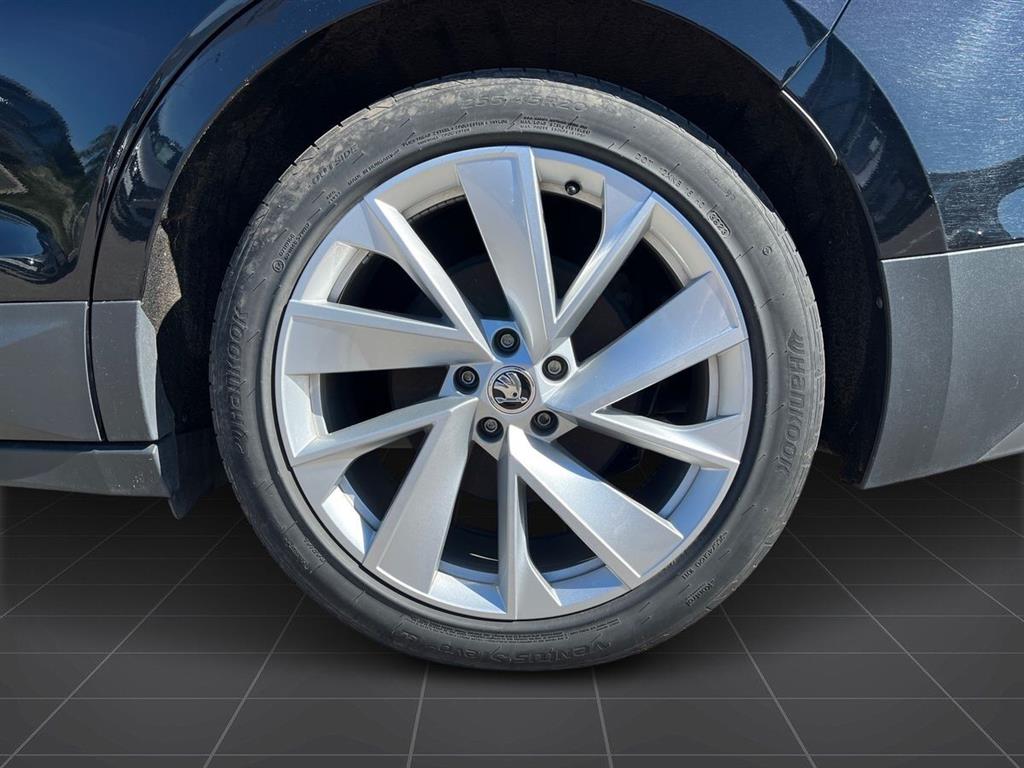 Skoda Enyaq 80 iV Selection Suite 204HK 5d Aut. - Image 6