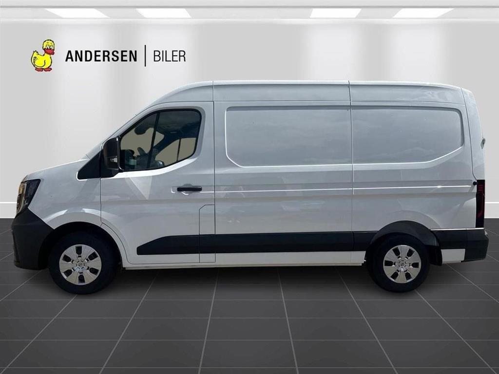 Nissan Interstar L2H2 EL N-Connecta 141HK Van Aut. - Image 4