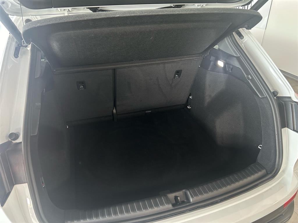 Audi Q4 45 E-tron Progress 286HK 5d Aut. - Image 6