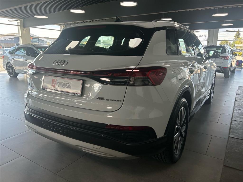 Audi Q4 45 E-tron Progress 286HK 5d Aut. - Image 3