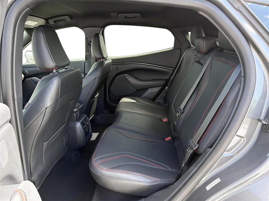 Ford Mustang Mach-E EL UR Premium 294HK 5d Aut. - Image 6