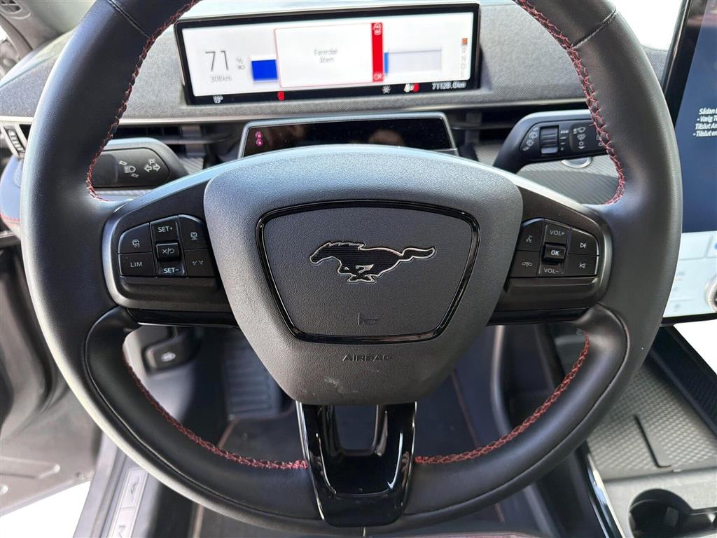 Ford Mustang Mach-E EL UR Premium 294HK 5d Aut. - Image 11