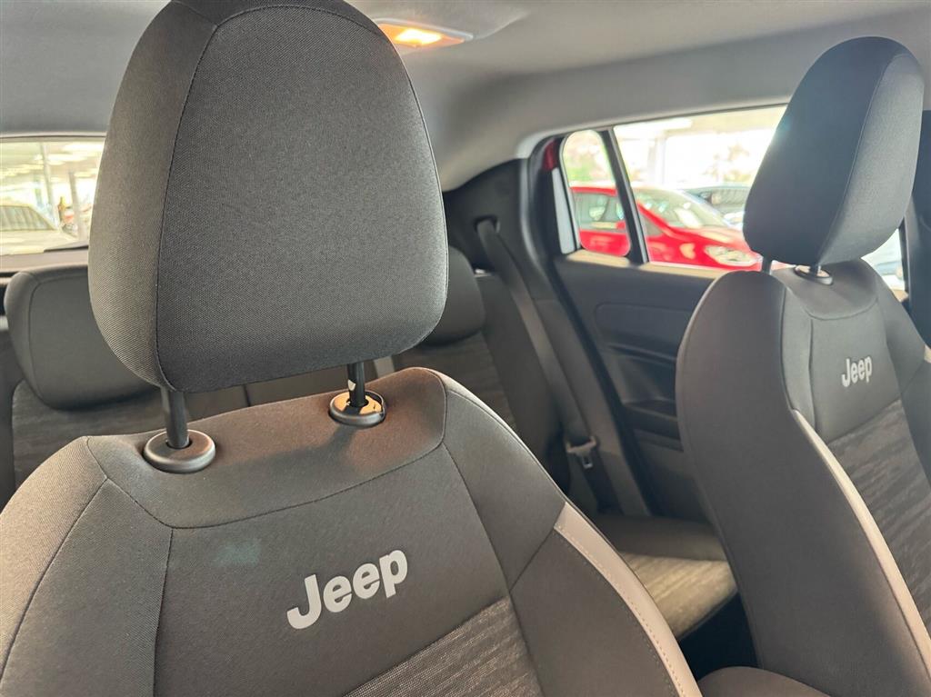 Jeep Avenger EL Longitude 156HK 5d Aut. - Image 8
