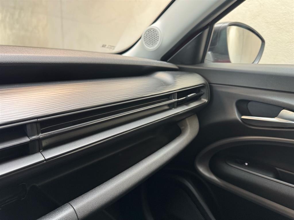 Jeep Avenger EL Longitude 156HK 5d Aut. - Image 21