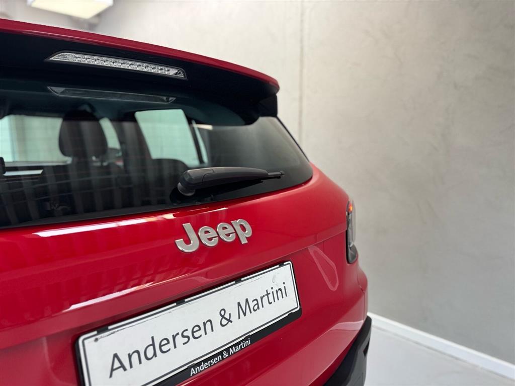 Jeep Avenger EL Longitude 156HK 5d Aut. - Image 25