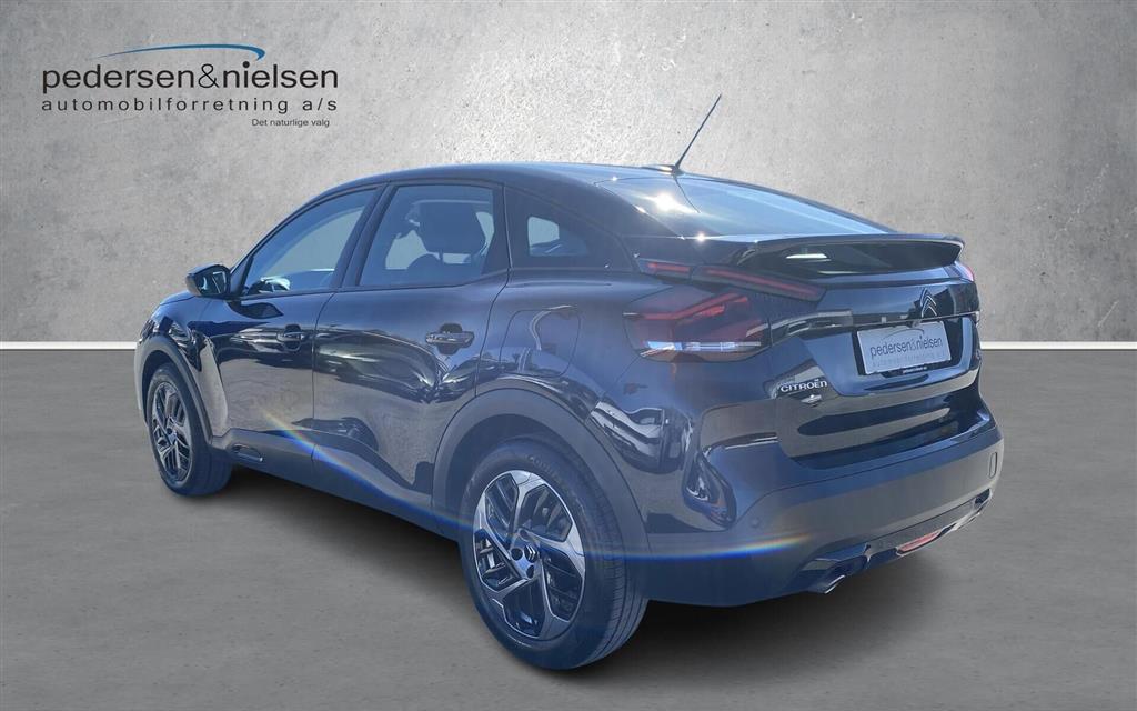 Citroën C4 1,2 PureTech Shine Ltd. EAT8 130HK 5d 8g Aut. - Image 3