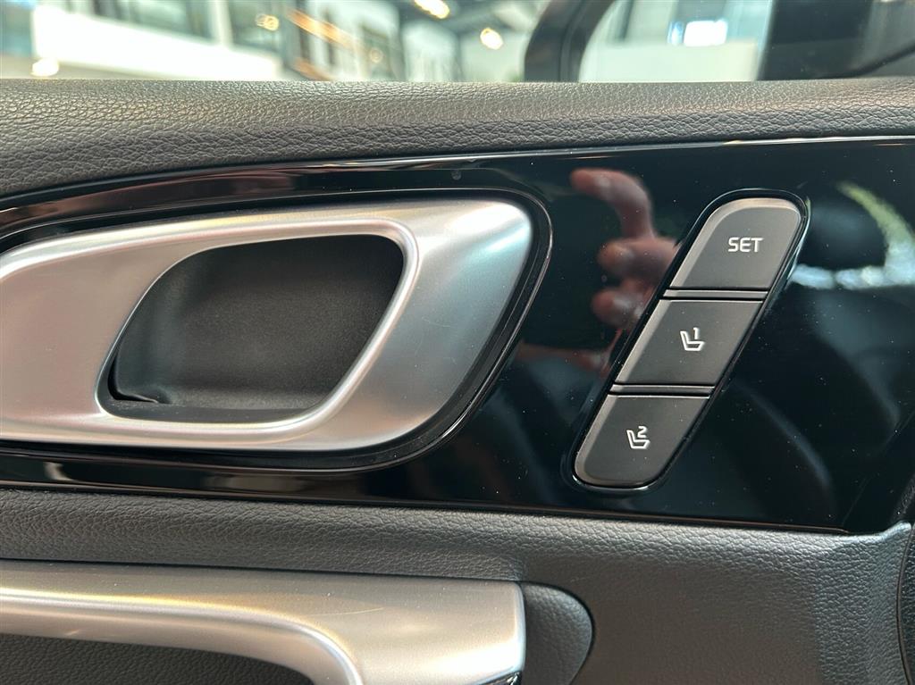 Kia Ceed SW 1,6 GDI PHEV Plugin-hybrid Upgrade DCT 141HK Stc 6g Aut. - Image 13