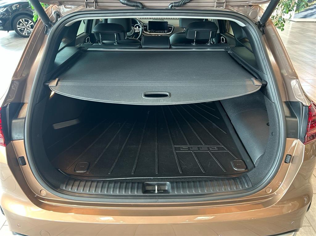 Kia Ceed SW 1,6 GDI PHEV Plugin-hybrid Upgrade DCT 141HK Stc 6g Aut. - Image 16