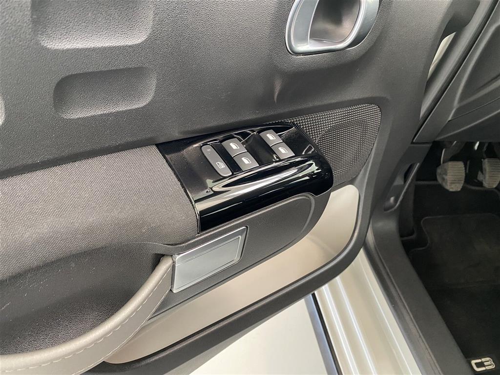 Citroën C3 1,2 PureTech Shine Ltd. 83HK 5d - Image 10
