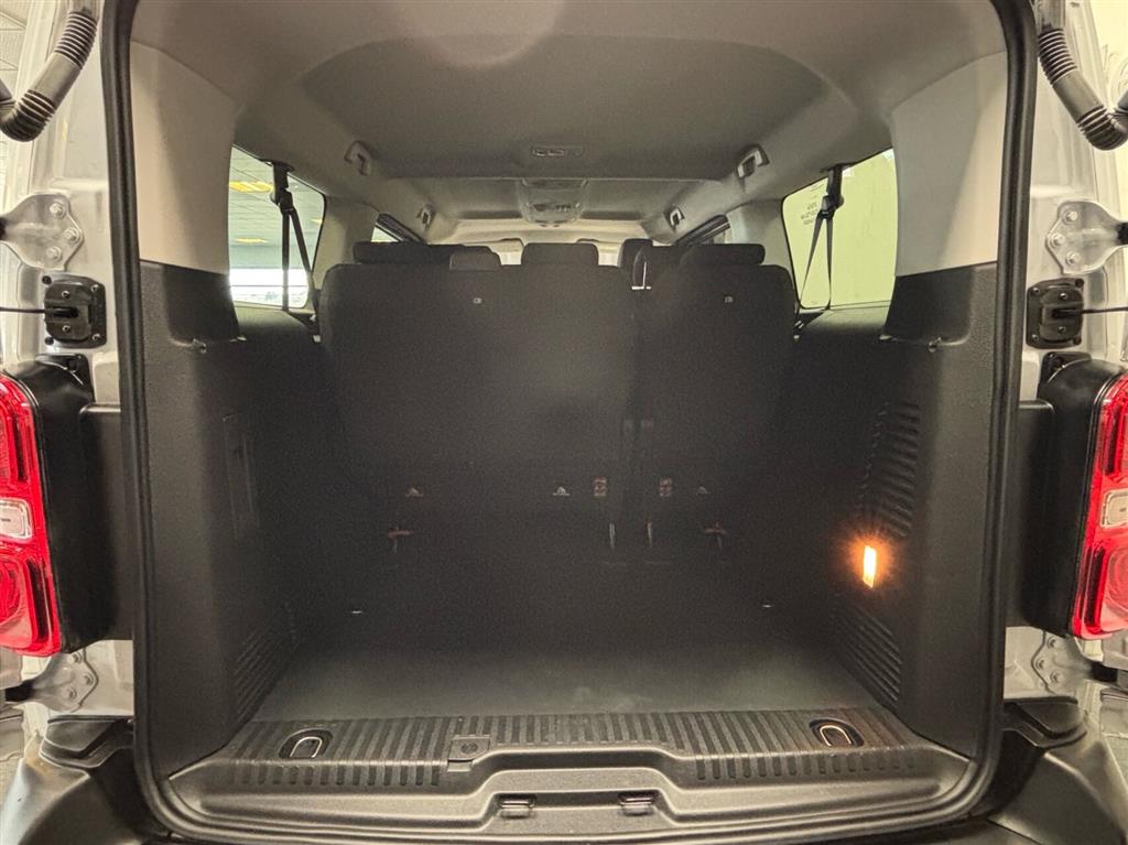 Toyota Proace Verso Electric Long EL Shuttle To skydedøre 136HK Aut. - Image 6