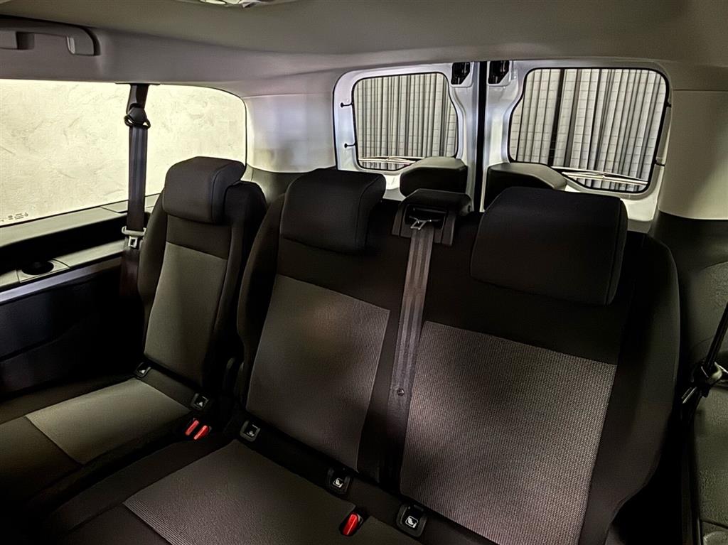 Toyota Proace Verso Electric Long EL Shuttle To skydedøre 136HK Aut. - Image 9