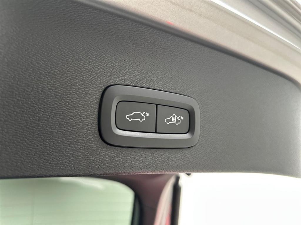 Volvo C40 P8 Recharge Twin Plus AWD 408HK 4d Aut. - Image 18