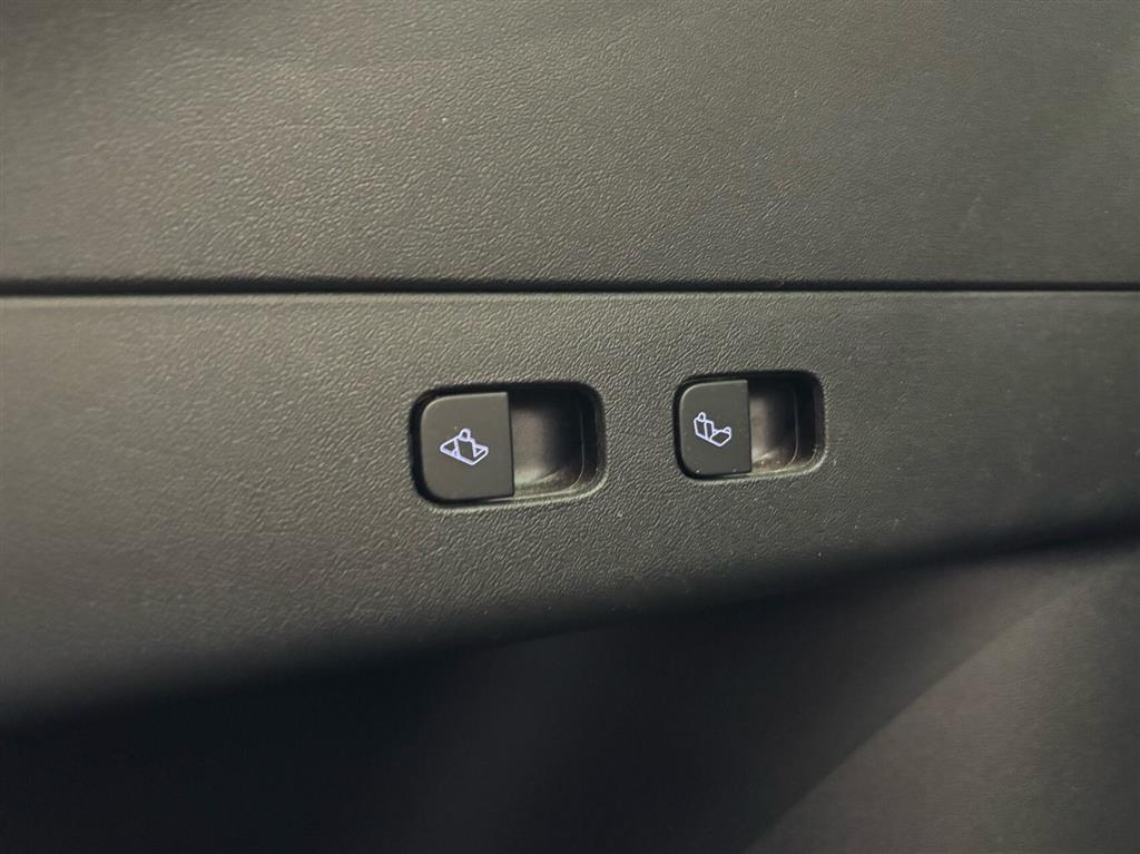 Tesla Model Y EL Long Range AWD 514HK 5d Aut. - Image 7