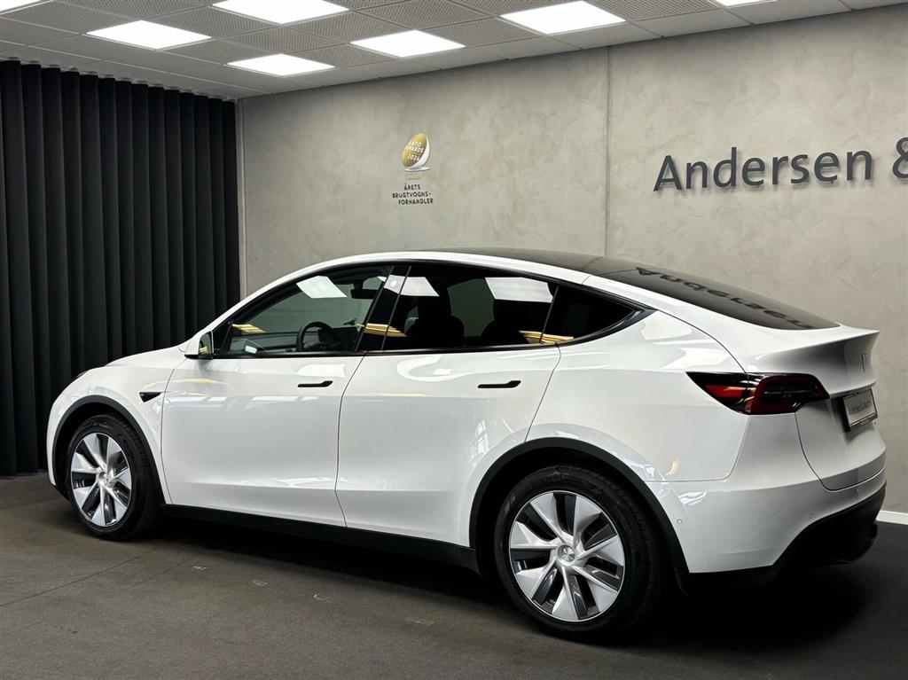 Tesla Model Y EL Long Range AWD 514HK 5d Aut. - Image 3