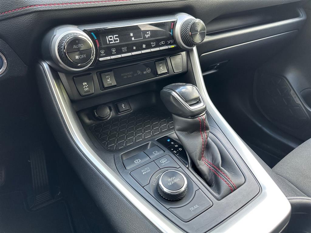 Toyota RAV4 Plug-in 2,5 Plugin-hybrid H3 AWD 306HK 5d 6g Aut. - Image 8