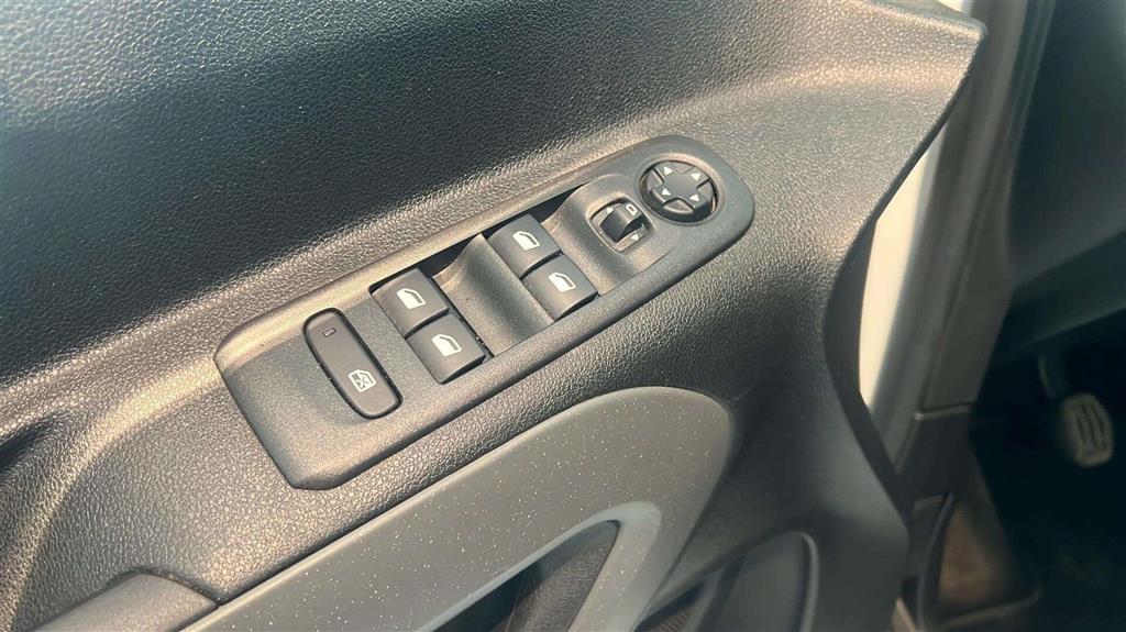 Citroën Berlingo 1,5 Blue HDi Iconic start/stop 100HK - Image 12