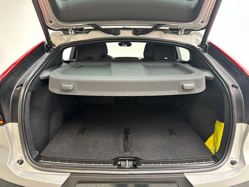 Volvo C40 P8 Recharge Twin Plus AWD 408HK 4d Aut. - Image 14