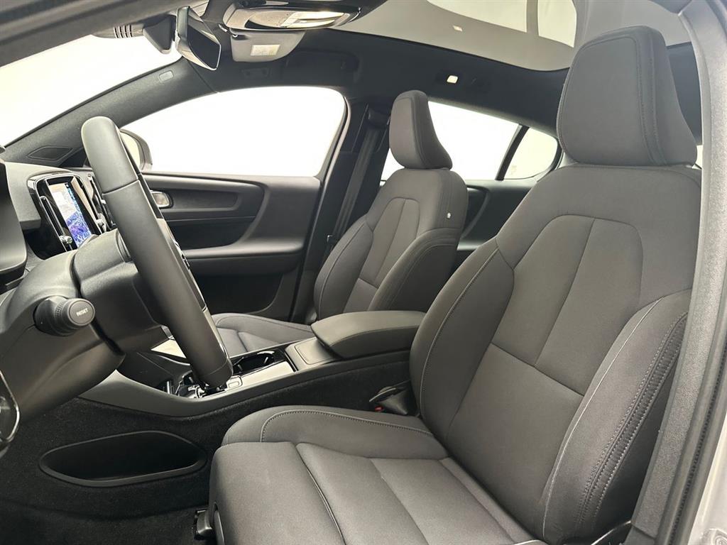 Volvo C40 P8 Recharge Twin Plus AWD 408HK 4d Aut. - Image 17