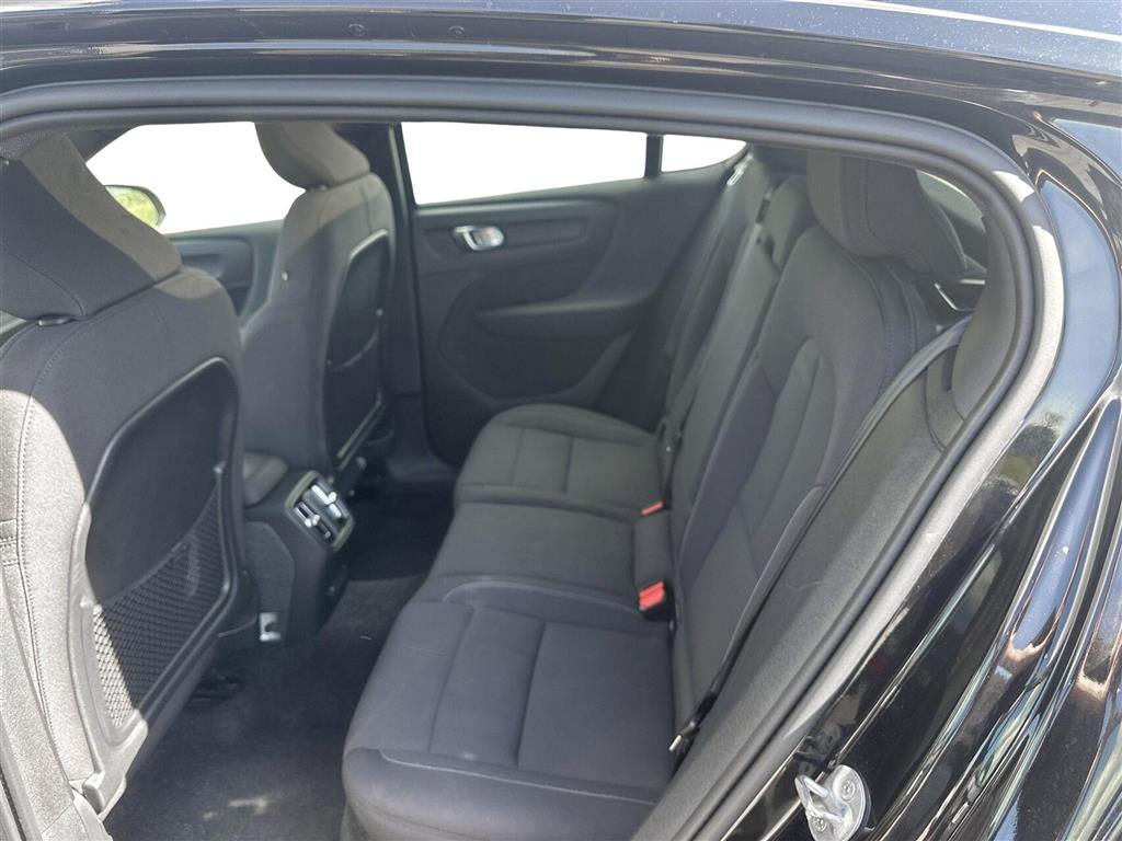 Volvo C40 Recharge Extended Range Core 252HK 5d Aut. - Image 6