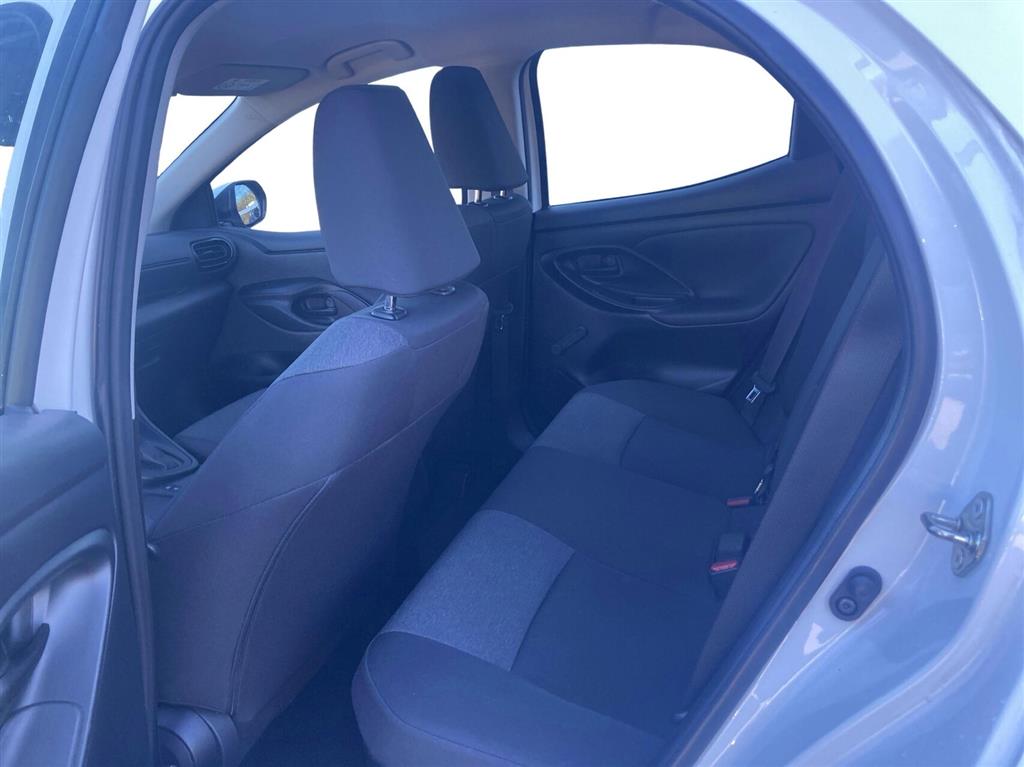 Mazda 2 1,5 VVT-I Hybrid Pure CVT 116HK 5d Trinl. Gear - Image 6