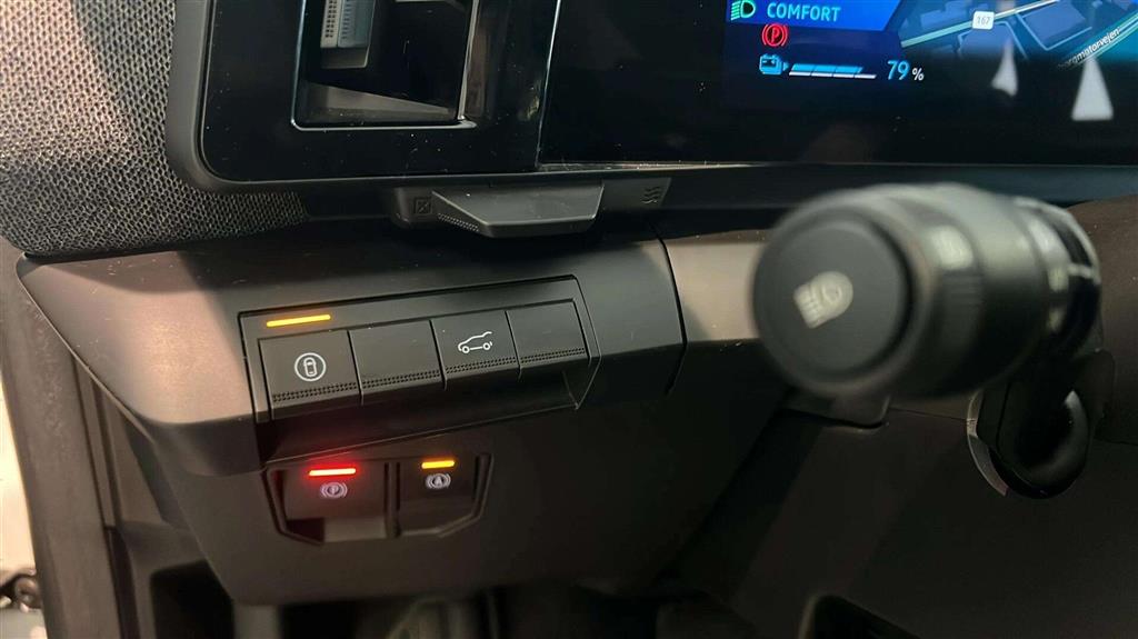 Renault Scénic E-TECH Techno 220HK Aut. - Image 13