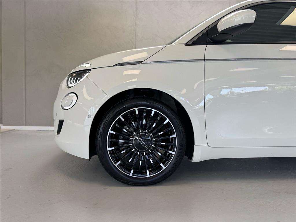 Fiat 500e EL La Prima By Bocelli 118HK 3d Aut. - Image 4