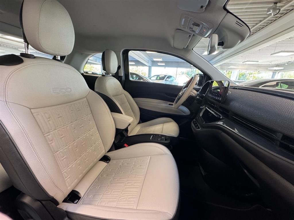 Fiat 500e EL La Prima By Bocelli 118HK 3d Aut. - Image 11