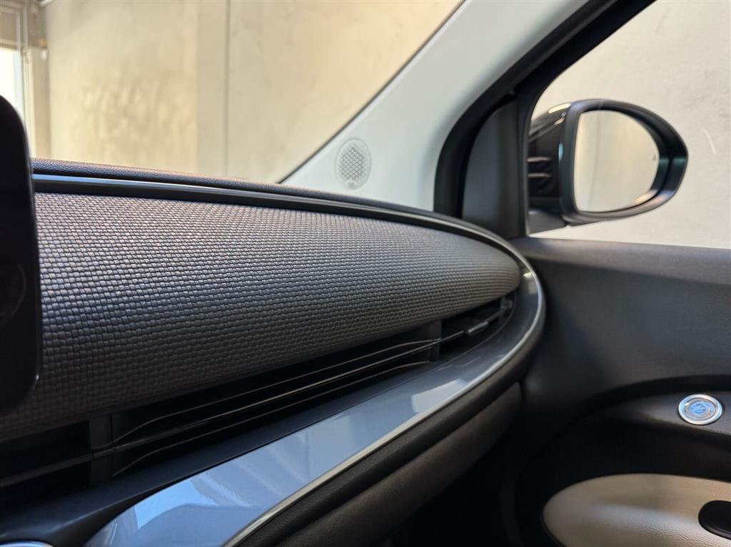 Fiat 500e EL La Prima By Bocelli 118HK 3d Aut. - Image 18