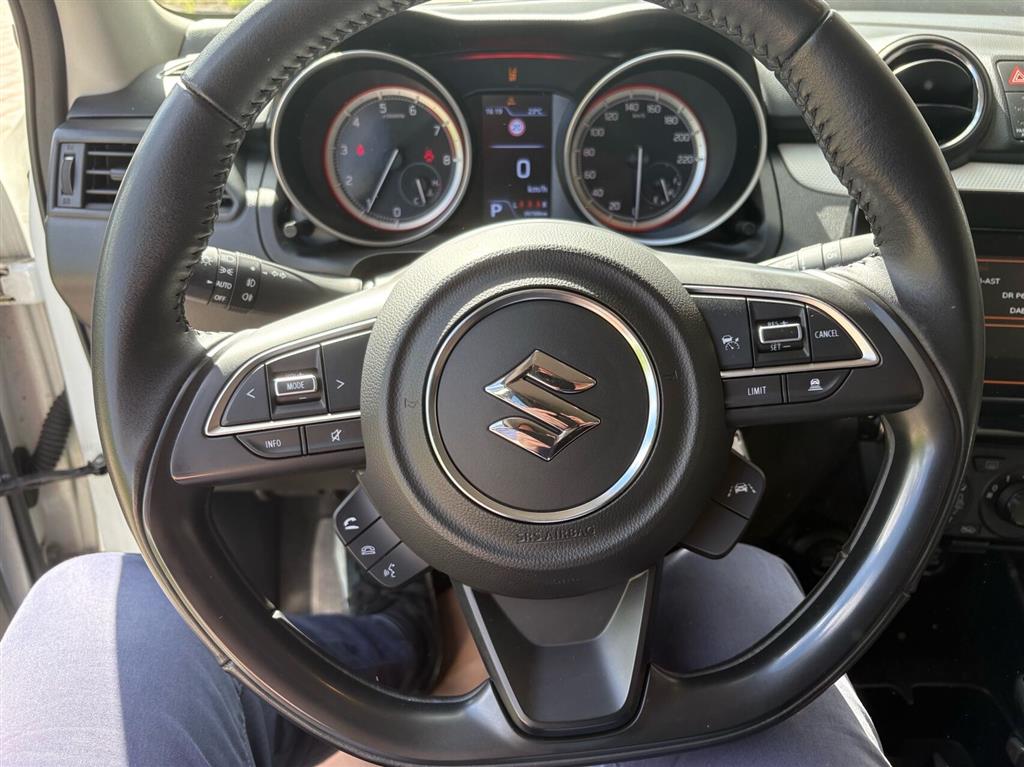 Suzuki Swift 1,2 Dualjet Mild hybrid Action AEB CVT 83HK 5d Trinl. Gear - Image 8