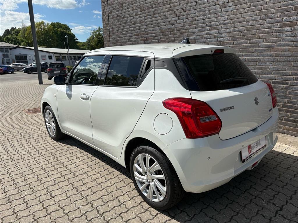 Suzuki Swift 1,2 Dualjet Mild hybrid Action AEB CVT 83HK 5d Trinl. Gear - Image 4
