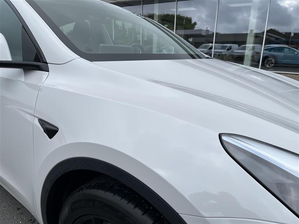 Tesla Model Y EL RWD 299HK 5d Aut. - Image 6