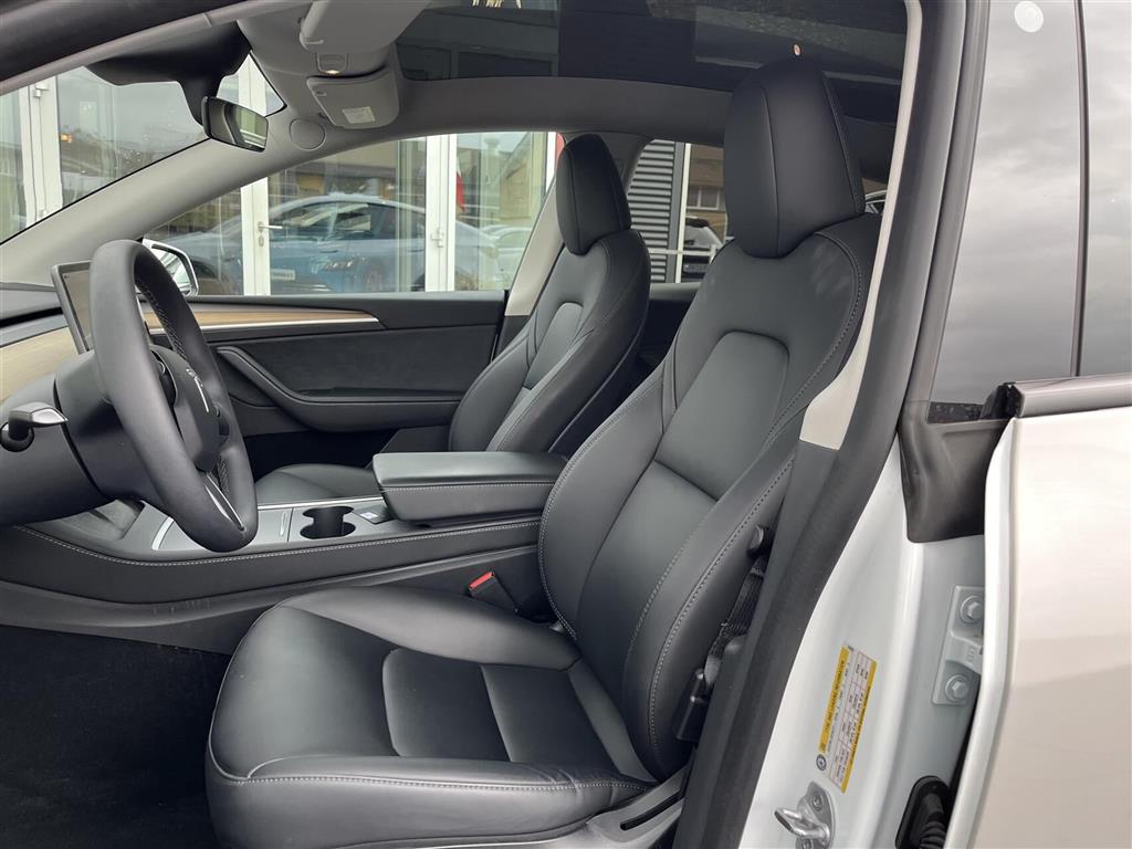 Tesla Model Y EL RWD 299HK 5d Aut. - Image 7