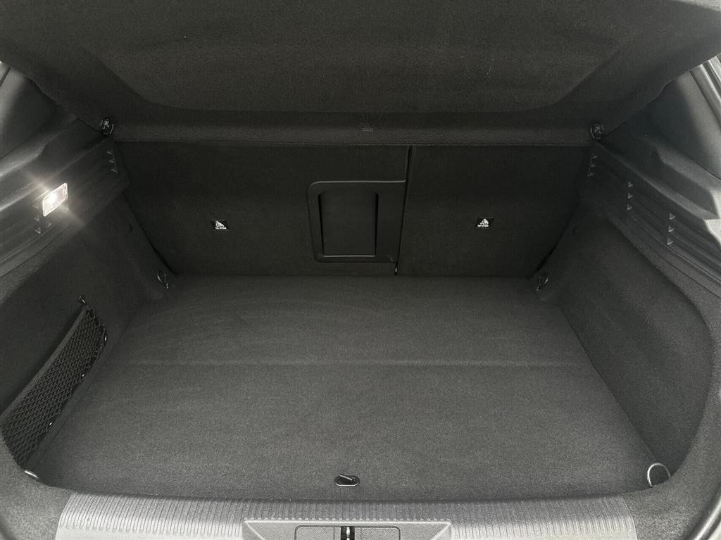 Peugeot e-308 EL GT 156HK 5d Aut. - Image 14