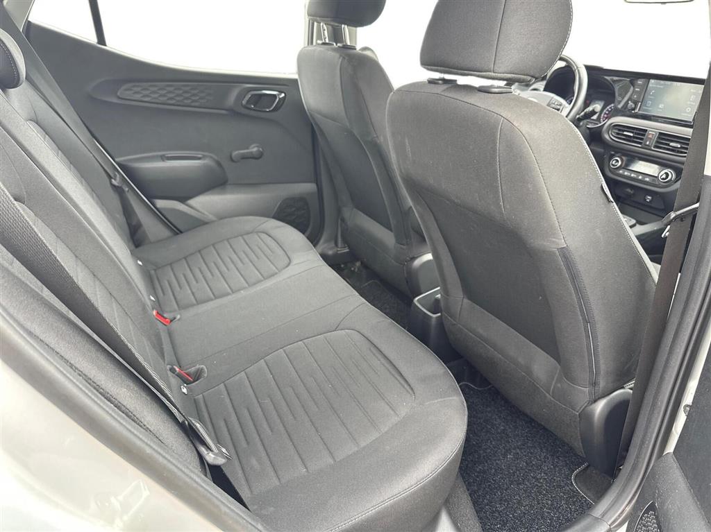Hyundai i10 1,0 Advanced 67HK 5d - Image 12