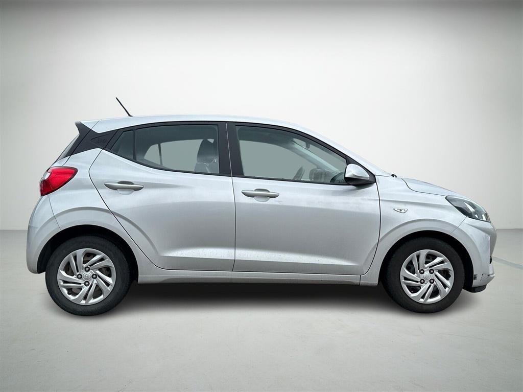 Hyundai i10 1,0 Advanced 67HK 5d - Image 5