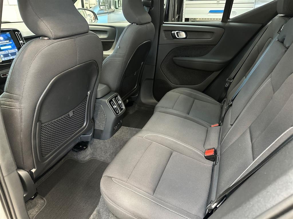 Volvo XC40 Recharge Extended Range Ultimate 252HK 5d Aut. - Image 7