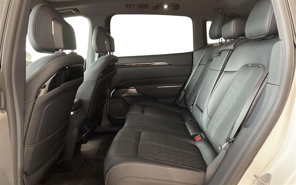 Zeekr 7X EL Privilege AWD 639HK 5d Aut. - Image 10