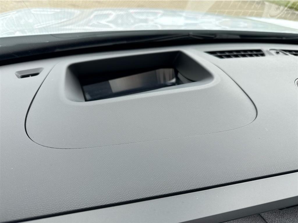 Citroën e-C5 Aircross EL VTR Sport 210HK 5d Aut. - Image 15