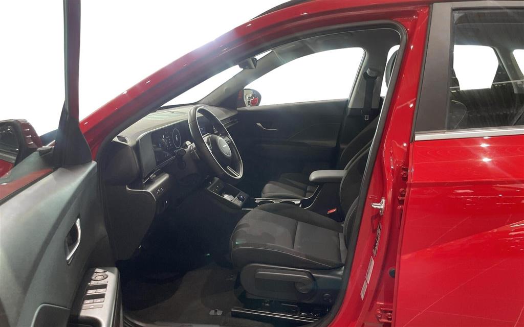 Hyundai Kona Electric 65,4 kWh Essential Long Range 217HK 5d Aut. - Image 9