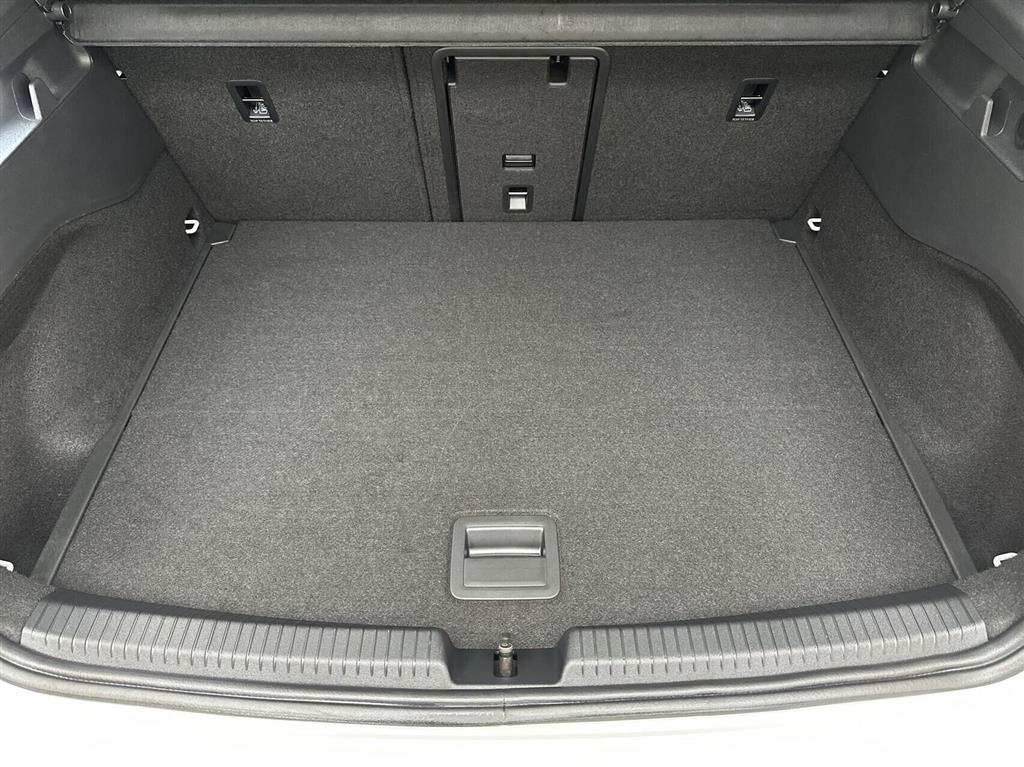 Cupra Born EL Dinamica Pack High 204HK 5d Aut. - Image 14