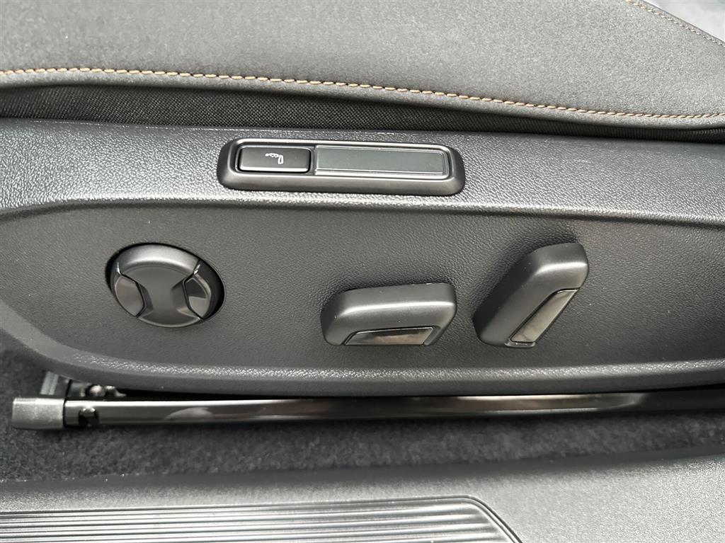 Cupra Born EL Dinamica Pack High 204HK 5d Aut. - Image 19