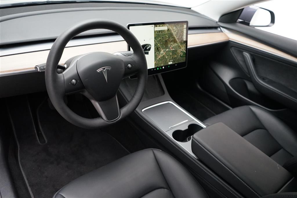 Tesla Model Y EL Long Range AWD 514HK 5d Aut. - Image 9