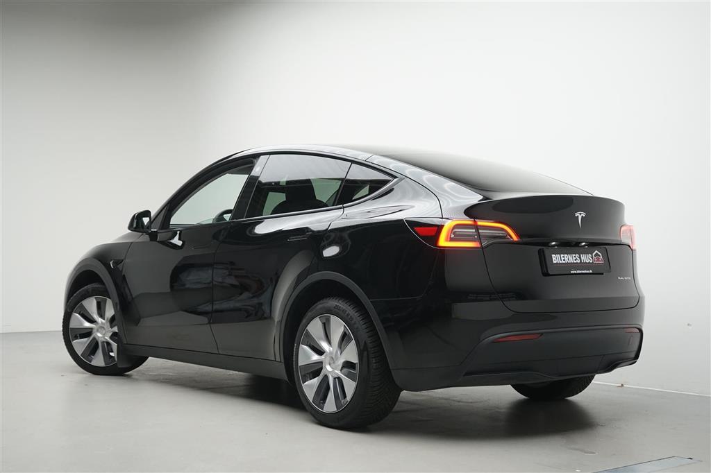 Tesla Model Y EL Long Range AWD 514HK 5d Aut. - Image 2
