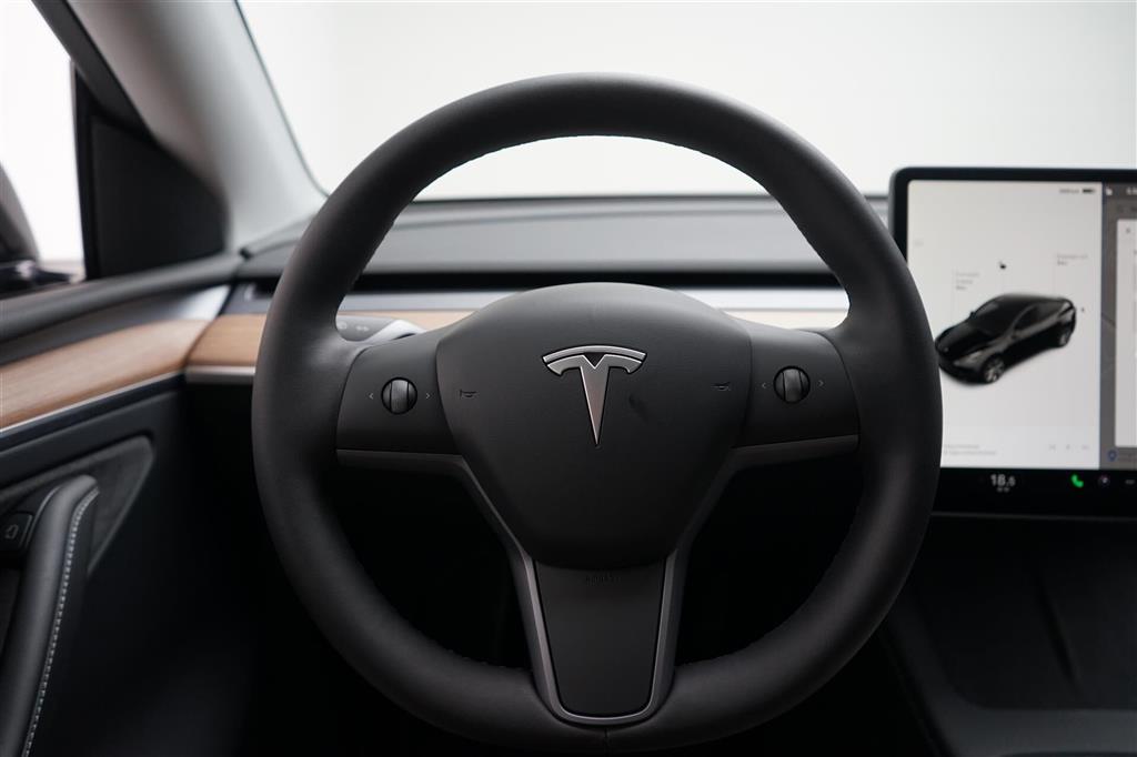 Tesla Model Y EL Long Range AWD 514HK 5d Aut. - Image 5