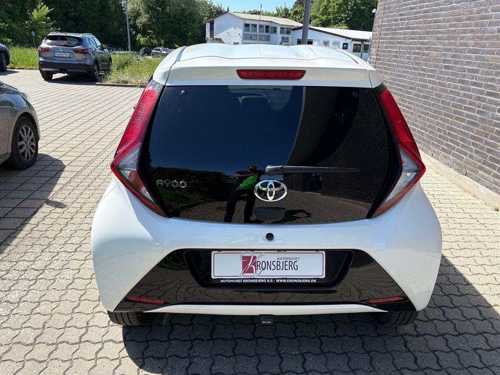 Toyota Aygo 1,0 VVT-I X-Press 72HK 5d - Image 6